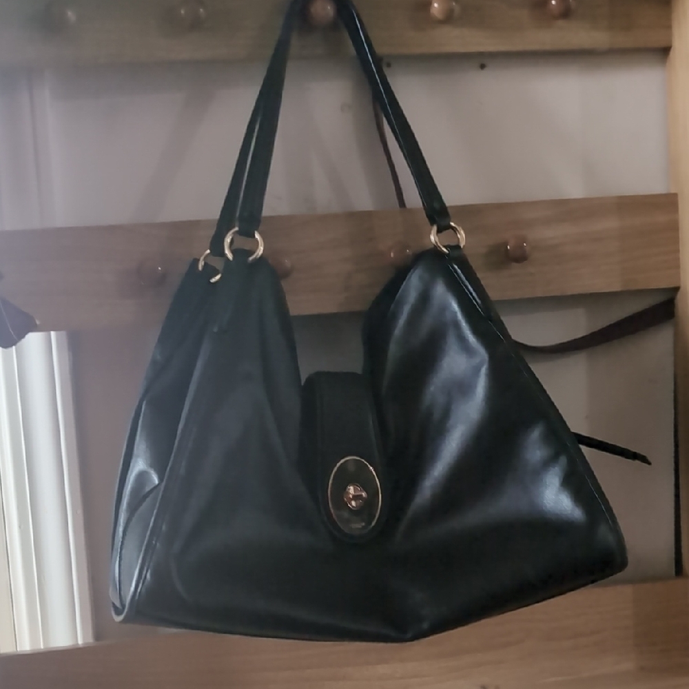 Coach Madison Carlyle Shoulder Bag